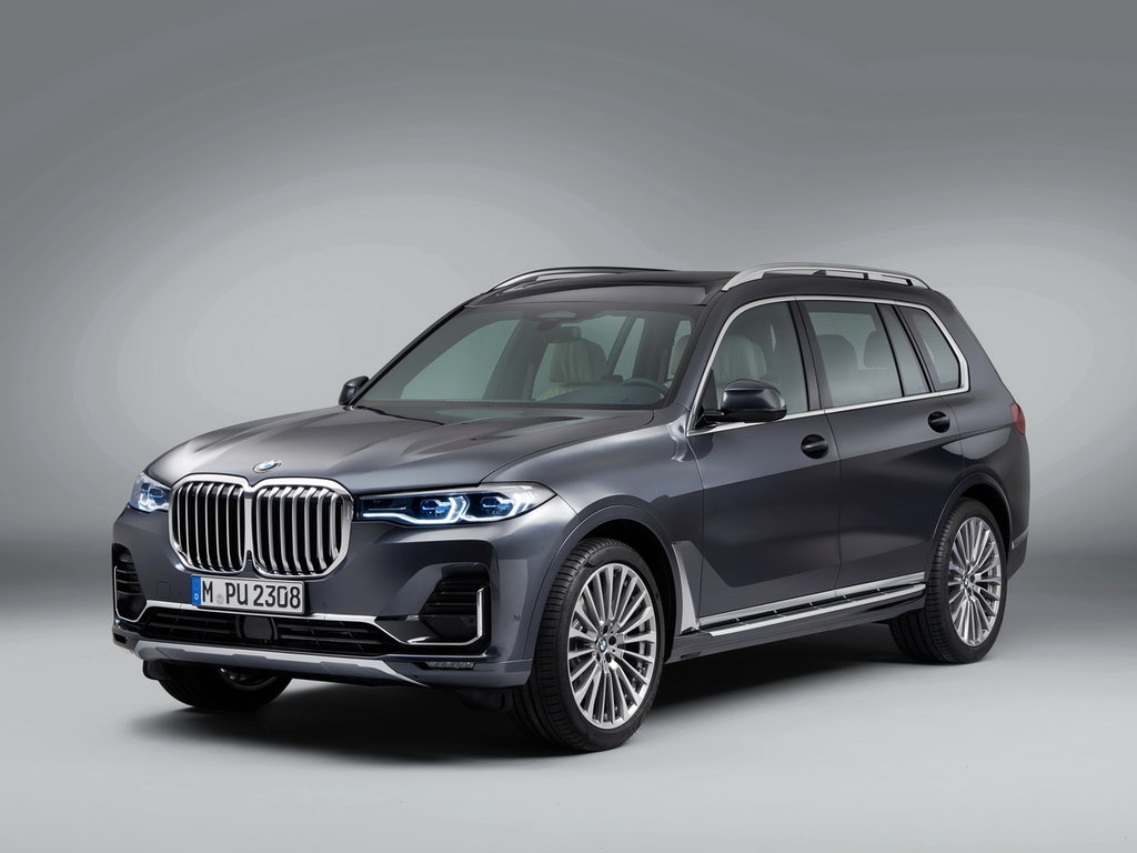 Фото машины bmw x7