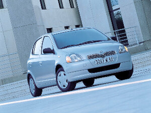 Коврики EVA для Toyota Yaris I (хэтчбек 5 дв / NCP13, NLP10, SCP10, SCP12) 1999 - 2005